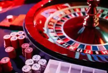 Tampilan pasar sepak bola Liga 1 Indonesia dan antarmuka permainan slot