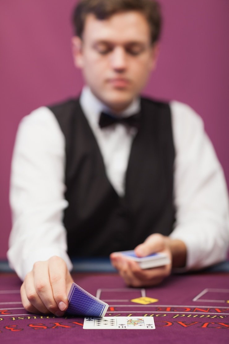 Tampilan kategori live dealer dan slot games yang tersedia di m4a4